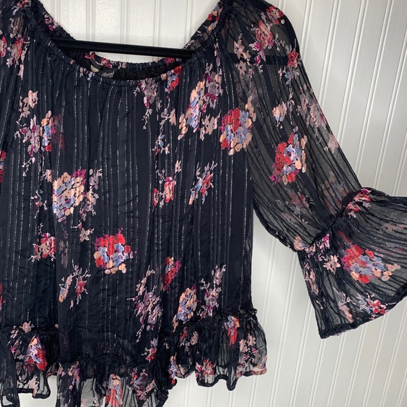 Lucky Brand Sheer Off-Shoulder Floral Peasant Top - Picture 4 of 8